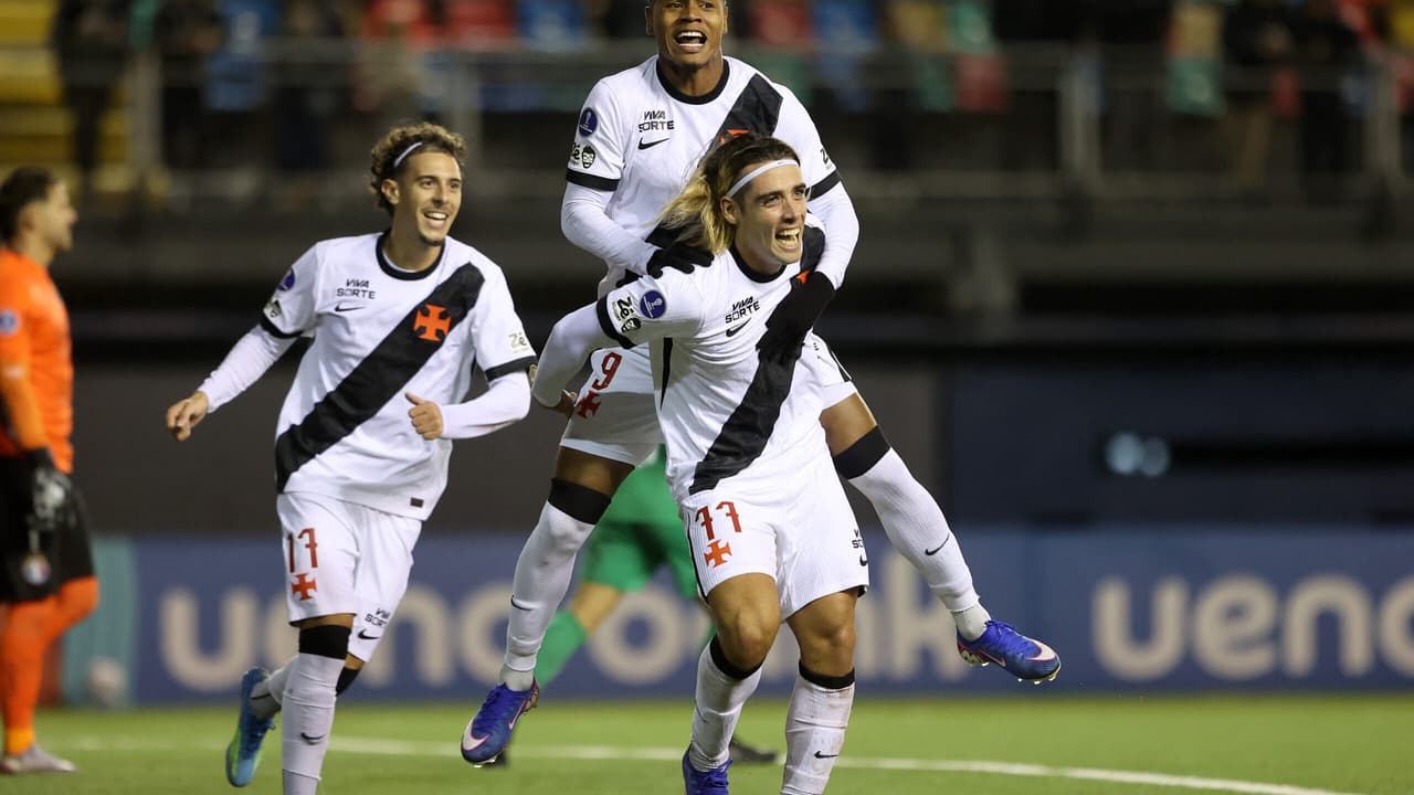 Vasco reage no 2&ordm; tempo, vira sobre Audax Italiano e lidera Grupo G da Sul- Americana - ACRE CONSERVADOR